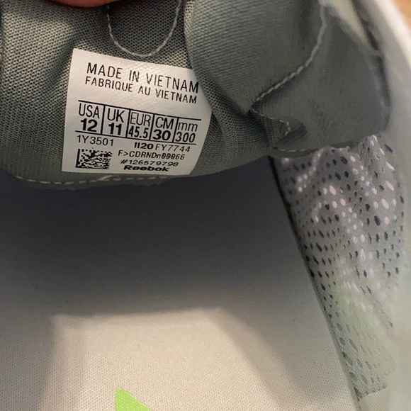 BRAND NEW REEBOK ZIG KINETICA II W/ TAGS US 12 - Picture 7 of 8